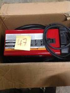 CENTURY 90 Amp FC90 Flux Core Wire Feed Welder and Gun, 120V IN WORKING CONDITIONS
