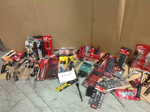 Lot of mix hand tools diferents brands and conditions costumers returns