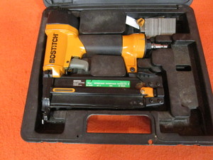 lot 60 image: Bostitch Brad Nailer