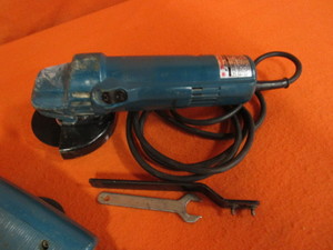 lot 73 image: Makita Tools