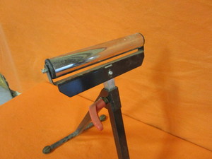 lot 98 image: Material Roller