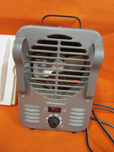 lot 101 image: Window Fan & Heater