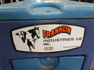 lot 4 image: (New) Livestock Waterer wHeater