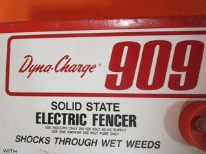 lot 7 image: Electric Fencer