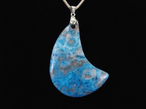 .925 Sterling Silver Large Turquoise Agate Pendant Necklace