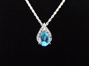 .925 Sterling Silver Pear Cut Topaz Crystal Pendant Necklace