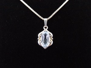 .925 Sterling Silver Duchess Cut Aquamarine Crystal Pendant Necklace