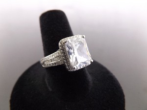 .925 Sterling Silver Emerald Cut Crystal Ring Size 8