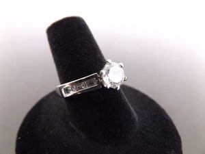 .925 Sterling Silver Crystal Solitaire Ring Size 7.5