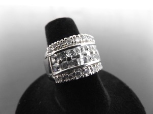 .925 Sterling Silver Cluster Crystal Ring Size 7