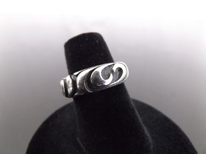 .925 Sterling Silver Scrolled Ring Size 5.25