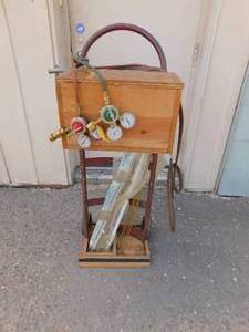 Welding Cart on Wheels