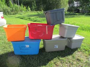 lot 4 image: Storage Totes