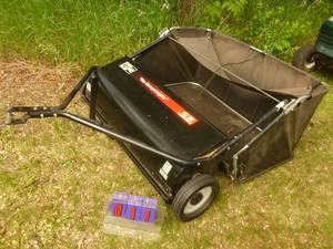 lot 11 image: Agrifab 42 Sweeper with good hopper. As shown.