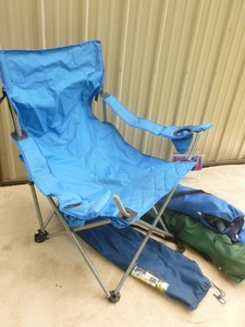lot 28 image: Qty of 4 camping chairs with bags. Nice condition. As shown.