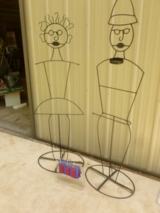 lot 46 image: Bent wire people. Approx. 5 to 6 feet tall. As shown.