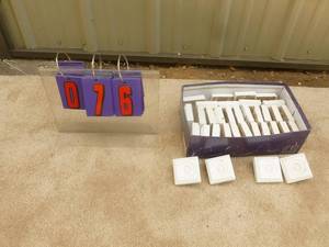 lot 76 image: Trim moulding rosettesplint blocks. As shown.