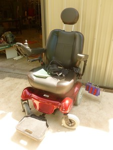lot 89 image: Heart way power wheel chair with charger & manual. Very nice shape. As shown.