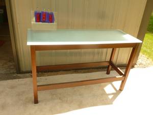 lot 94 image: Acylic top sofa table. Very clean. As shown.