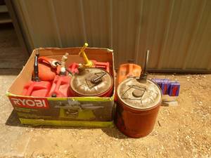 lot 118 image: Qty of 8 gas cans. As shown.