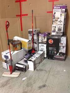 PALLET WITH SHARK, HOOVER, DYSON VACCUMS & MORE