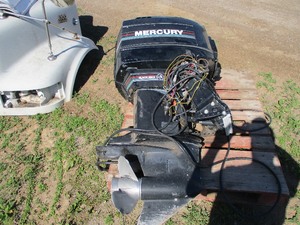 lot 6 image: MERCURY BLACK MAX 150 HP. BOAT MOTOR