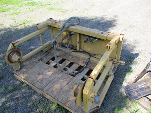 lot 4 image: SOD ROLLER