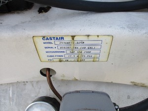 lot 2 image: CASTAIR AIR COMPRESSOR