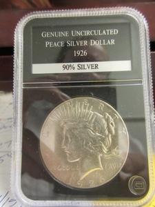 lot 127 image: UNCIRCULATED 1926 PEACE SILVER DOLLAR