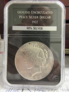 lot 128 image: UNCIRCULATED 1922 PEACE SILVER DOLLAR - FIRST YEAR OF ISSUE