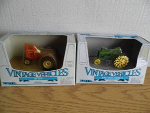 Lot of 2 Vintage Vehicles