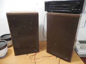 lot 1 image: Sony amfm home stereo system with Omega 300 speakers