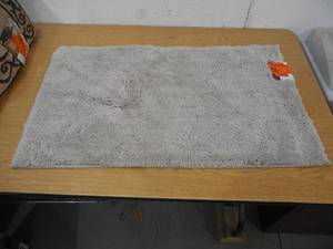 lot 139 image: Plush Grey 20 in. x 34 in. Microfiber Polyester Bath Mat