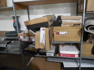 lot 148 image: MASSIVE ASSORTED FLOATING SHELF LOT. APPROX 36