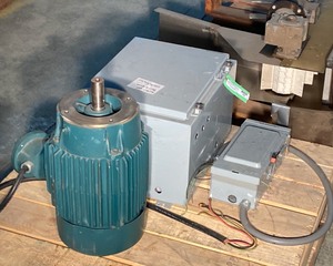 lot 18 image: 10 HP Electric Motor 3P, for hazardous locations - Controller Box & Disconnect