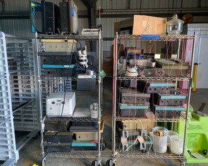 lot 44 image: Miscellaneous Lab Equipment - bulk lot (shelves not included)