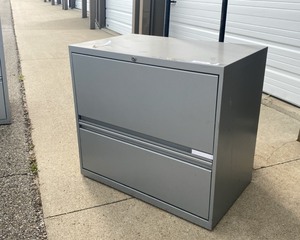 lot 419 image: Cubicle Storage DrawerShelf