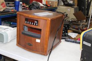 Oreck Space Heater with Decorative Wood Cabinet HW1600W