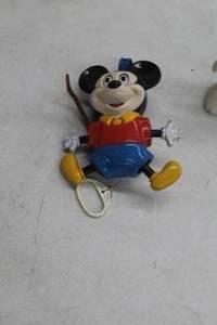 Illco Mickey Mouse Baby Crib Decor