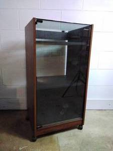 lot 102 image: OSullivan Rolling Audio Cabinet