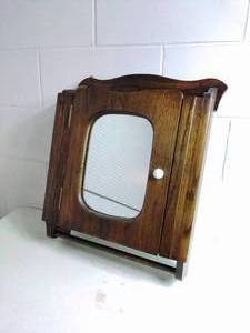 lot 113 image: Wooden Medicine Cabinet