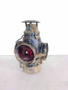 lot 154 image: VINTAGE Adlake Railroad Lantern