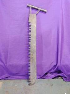 lot 29 image: Old Log Saw Blade