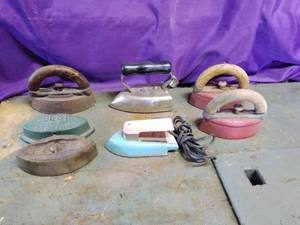 lot 57 image: Lot of Antique Irons