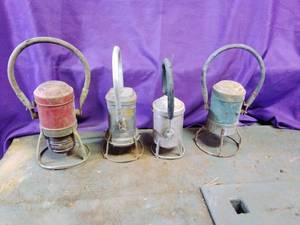 lot 65 image: Group of 4 Flashlight lanterns