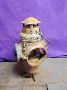 lot 81 image: Train Lantern