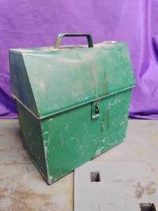 lot 210 image: Paint Brush Holder