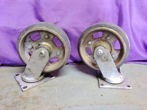 lot 192 image: Pair of Large Casters
