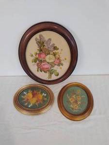 3 Pieces of Oval Flower Art