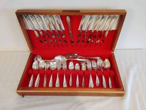 Tudor Plate Silverware Set